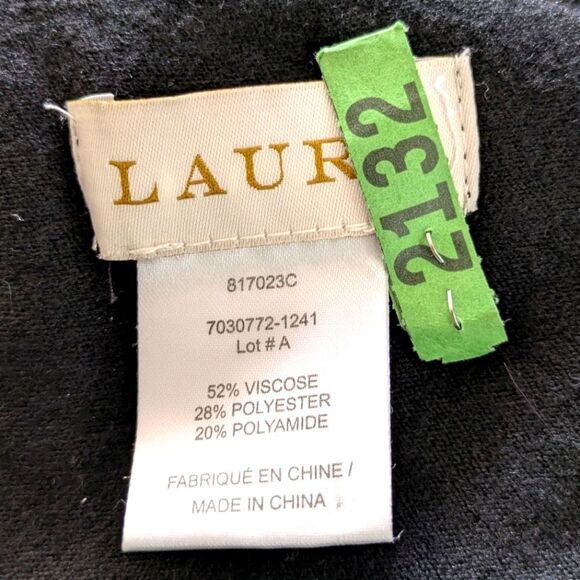 3/$30 EUC Laura OS Crazy Soft Black Knit Cape with Silver Stones - Picture 7 of 7